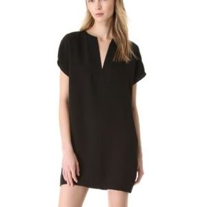 Vince V - Neck Dress in XS